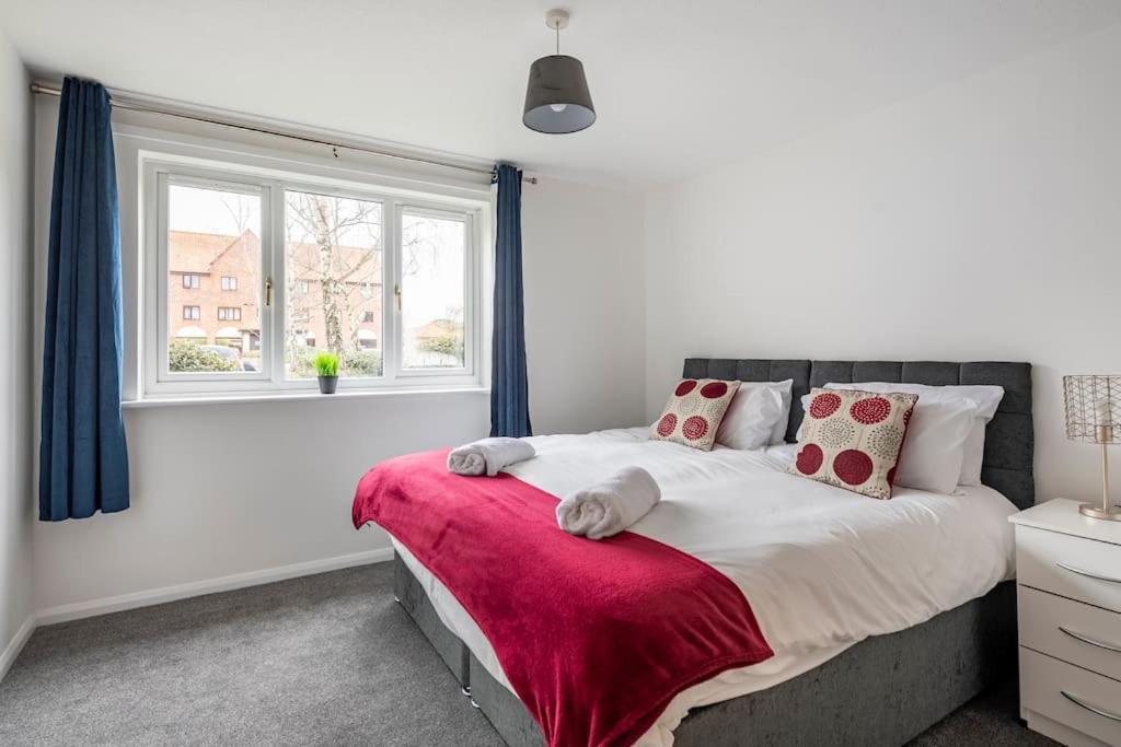Two Bedroom Flat Near Colchester Hospital With Free Parking And Internet Mile End 외부 사진