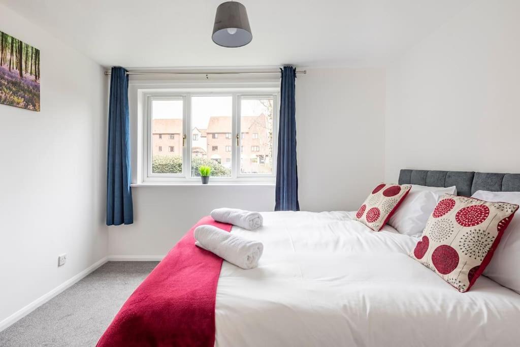 Two Bedroom Flat Near Colchester Hospital With Free Parking And Internet Mile End 외부 사진